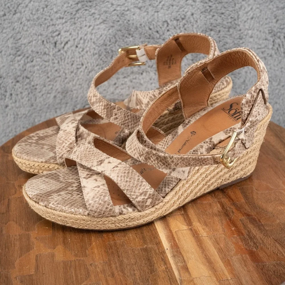 SOFFT Women's Inez Wedge Espadrille Sandal  9M / Sand Snake 1291955 Heel 3
